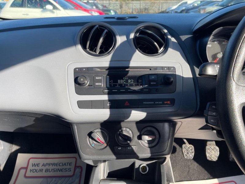SEAT IBIZA