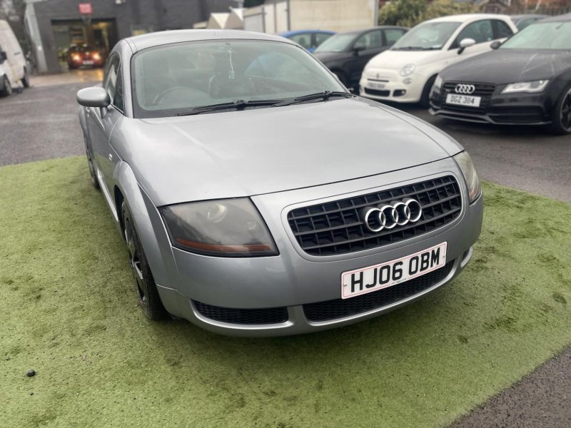 AUDI TT