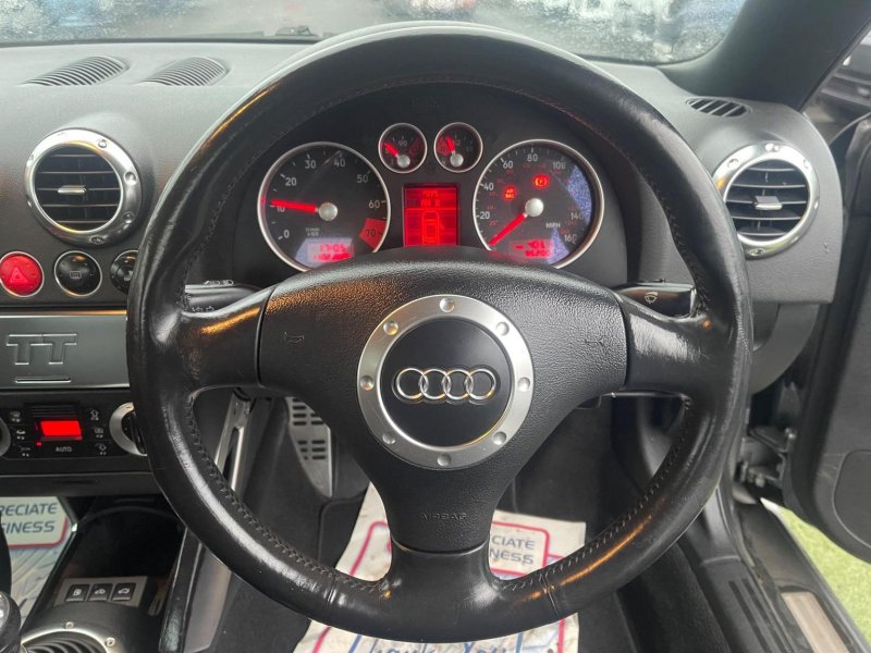 AUDI TT