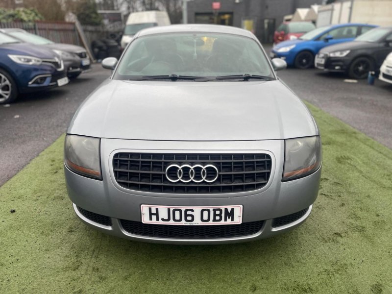 AUDI TT