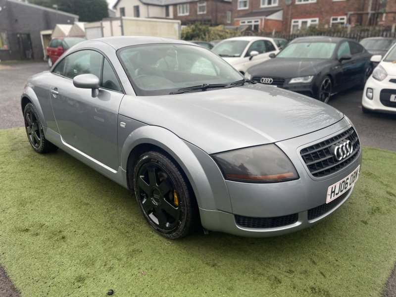 AUDI TT