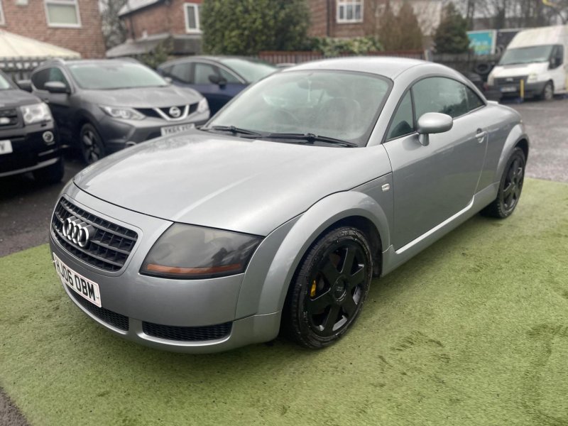 AUDI TT