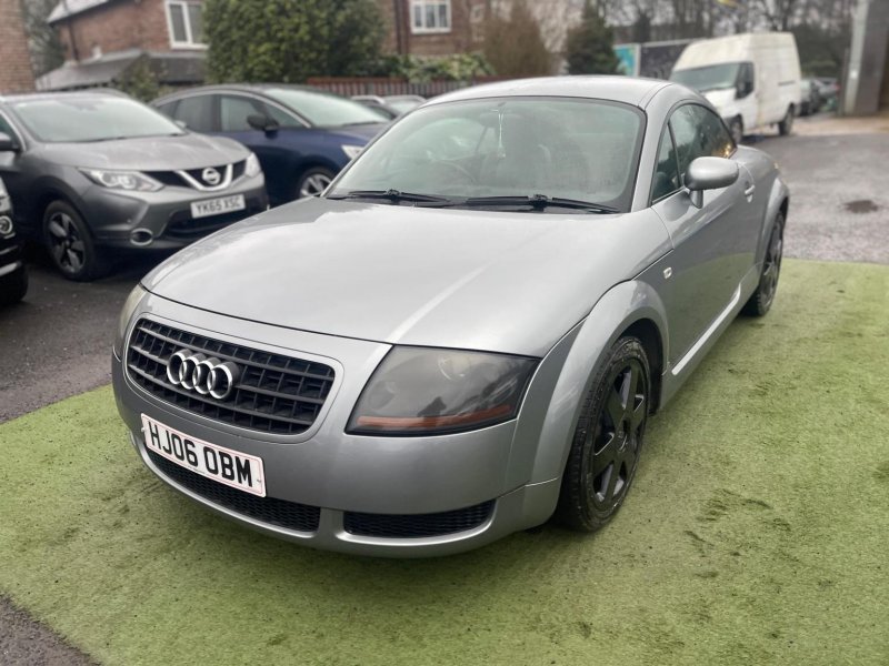 AUDI TT