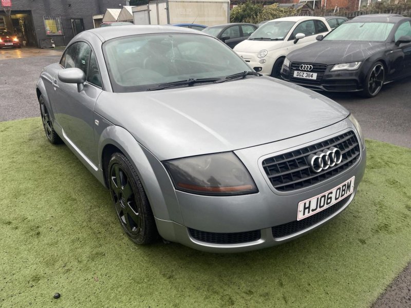 AUDI TT