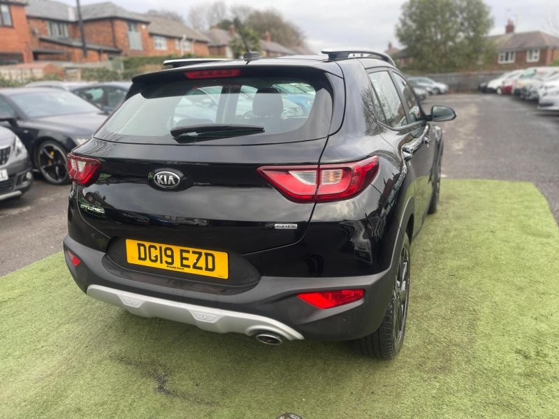 KIA STONIC