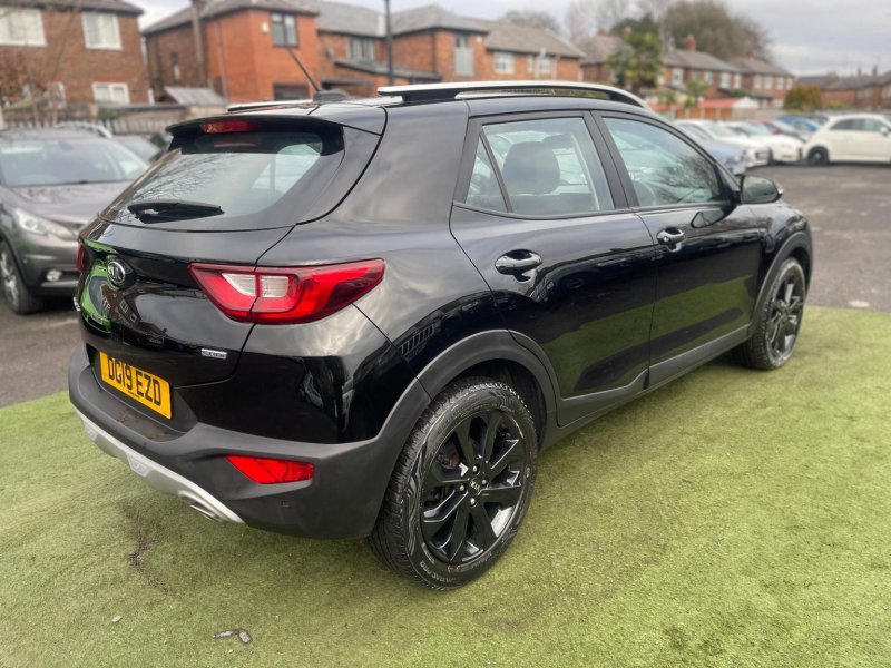 KIA STONIC
