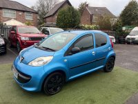 PEUGEOT 107