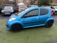 PEUGEOT 107