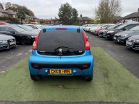 PEUGEOT 107