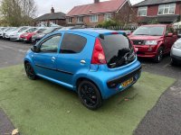 PEUGEOT 107