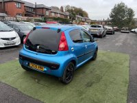 PEUGEOT 107