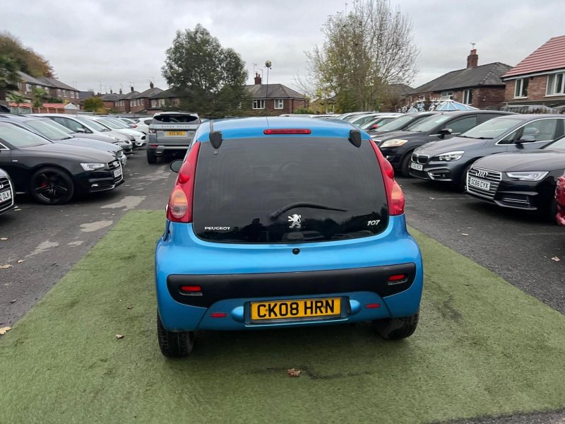 PEUGEOT 107