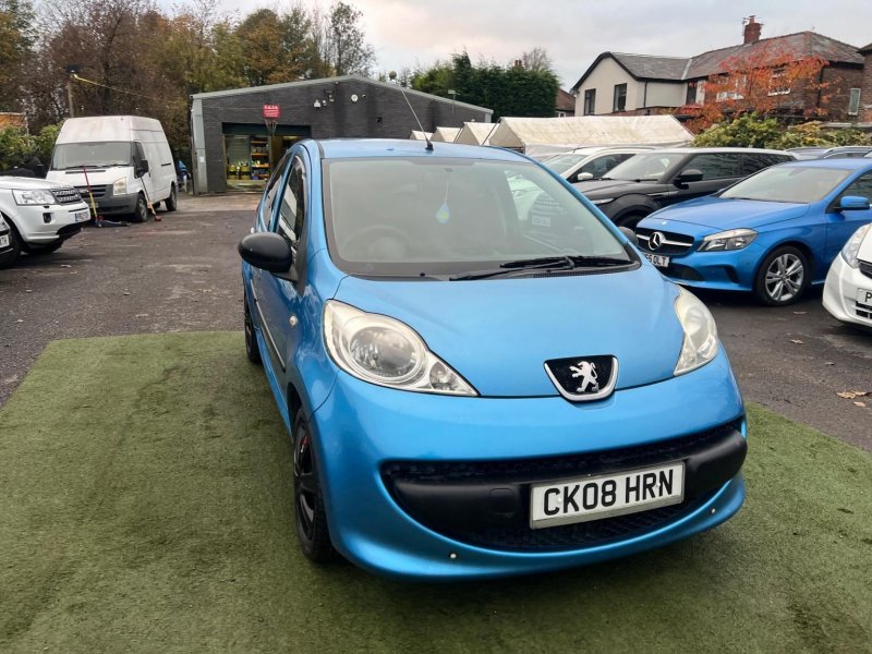 PEUGEOT 107