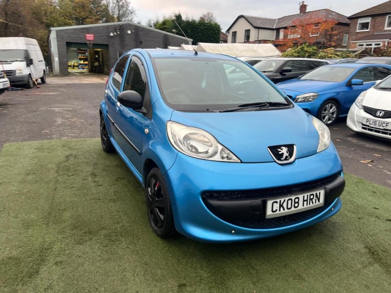 PEUGEOT 107