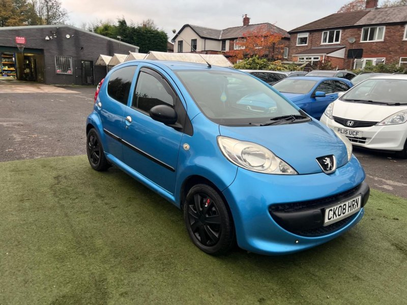 PEUGEOT 107
