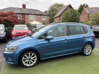 VOLKSWAGEN GOLF SV