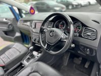 VOLKSWAGEN GOLF SV