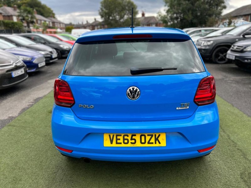 VOLKSWAGEN POLO