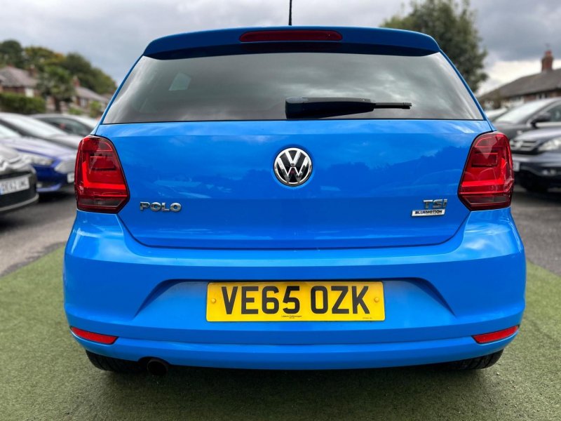 VOLKSWAGEN POLO