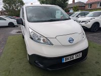 NISSAN E-NV200