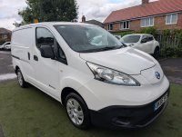 NISSAN E-NV200