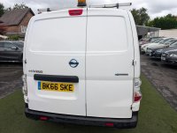 NISSAN E-NV200