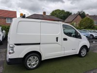NISSAN E-NV200