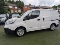 NISSAN E-NV200