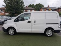 NISSAN E-NV200