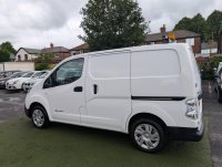 NISSAN E-NV200