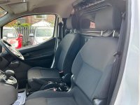 NISSAN E-NV200