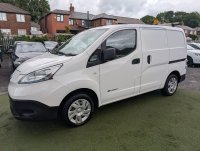 NISSAN E-NV200