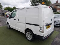 NISSAN E-NV200