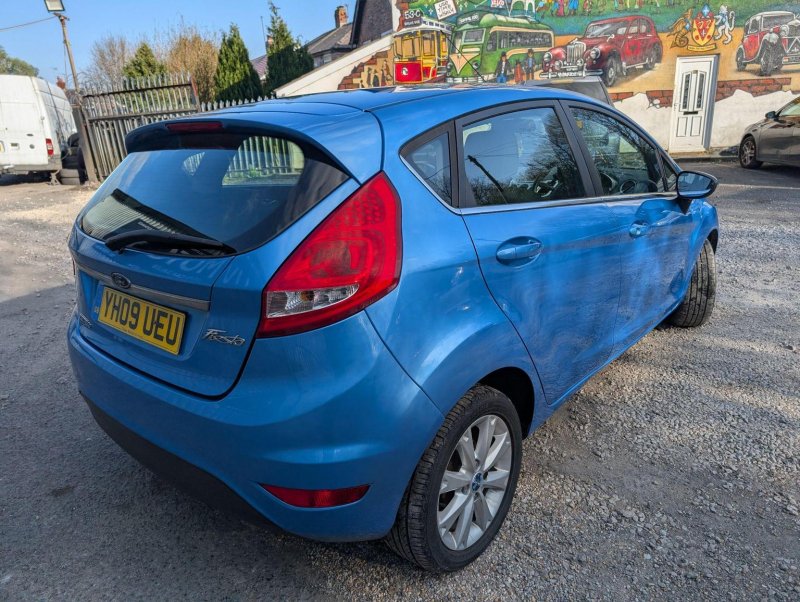 FORD FIESTA