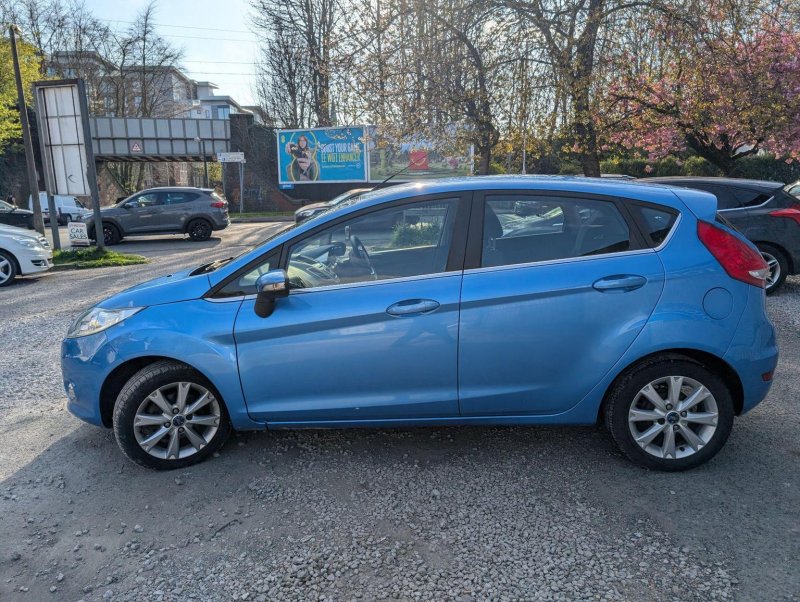 FORD FIESTA