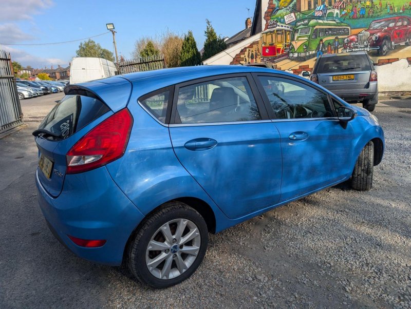 FORD FIESTA