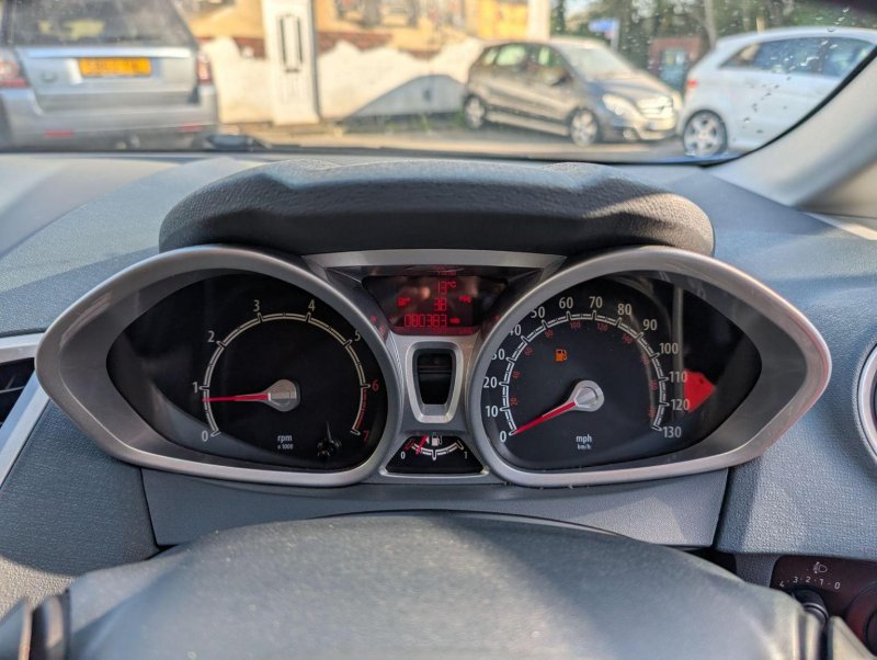 FORD FIESTA