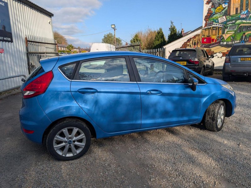 FORD FIESTA