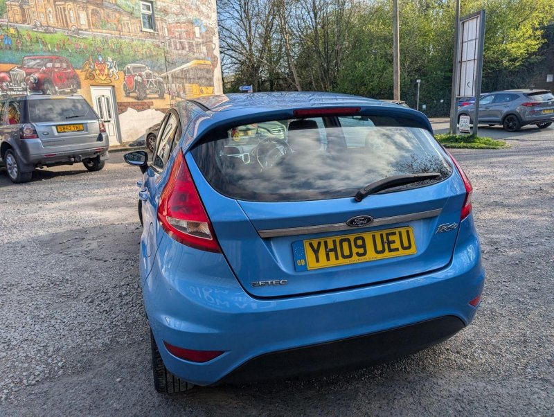 FORD FIESTA