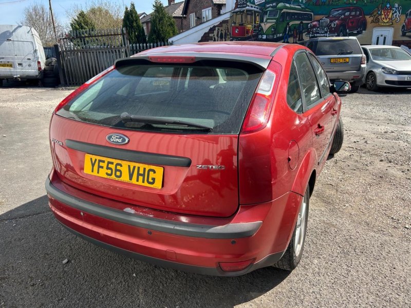 FORD FOCUS