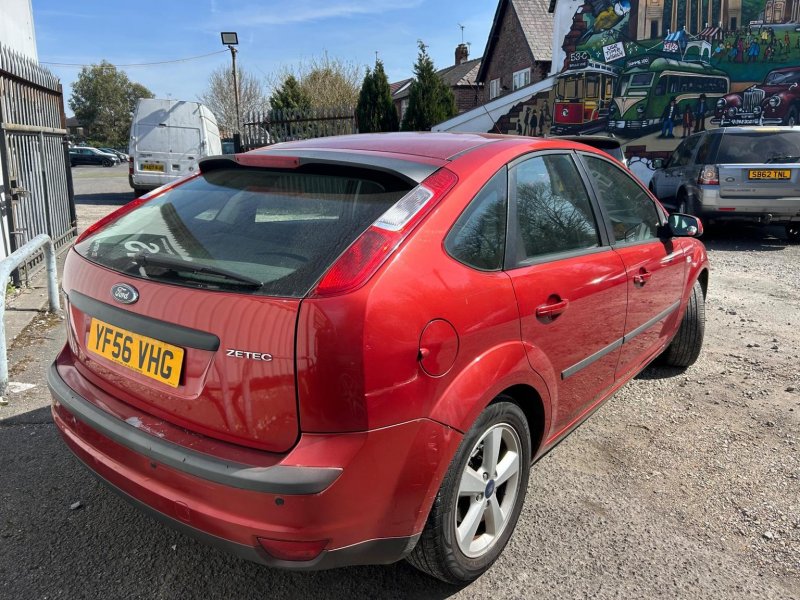 FORD FOCUS