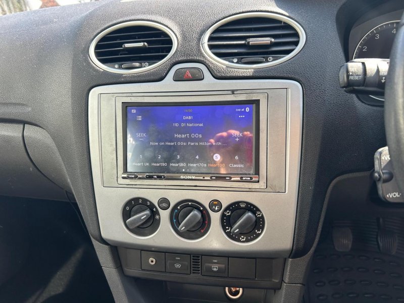 FORD FOCUS