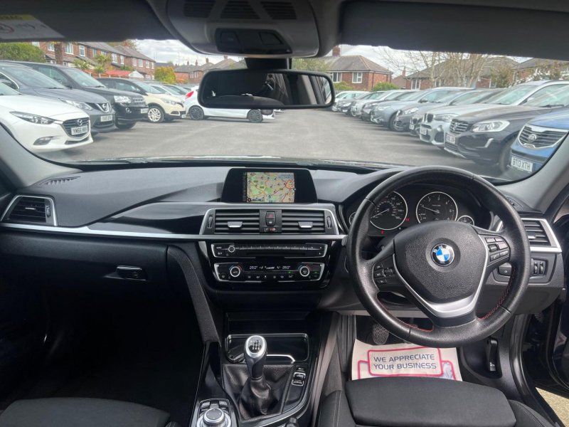 BMW 3 SERIES