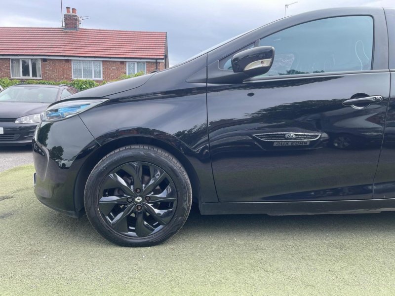 RENAULT ZOE