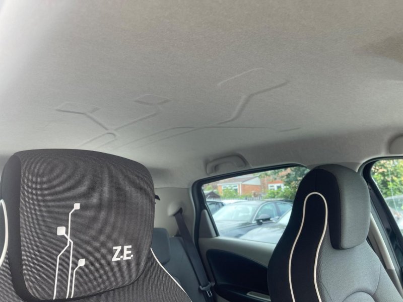 RENAULT ZOE
