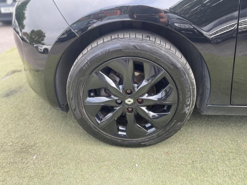 RENAULT ZOE